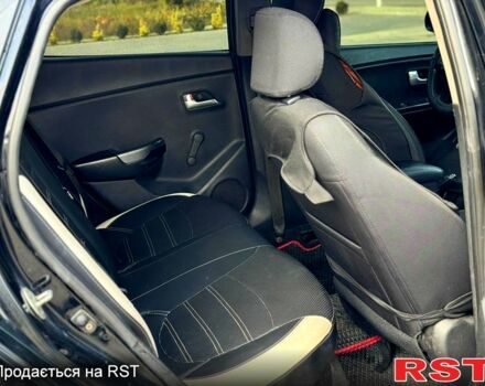 Киа Рио, объемом двигателя 1.4 л и пробегом 250 тыс. км за 6500 $, фото 6 на Automoto.ua