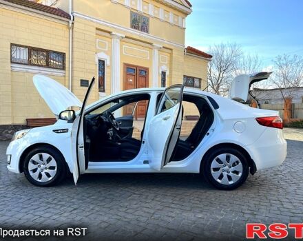 Киа Рио, объемом двигателя 1.4 л и пробегом 72 тыс. км за 9300 $, фото 5 на Automoto.ua