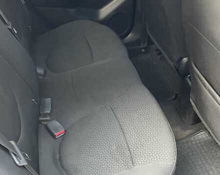 Киа Рио, объемом двигателя 1.4 л и пробегом 80 тыс. км за 7900 $, фото 6 на Automoto.ua