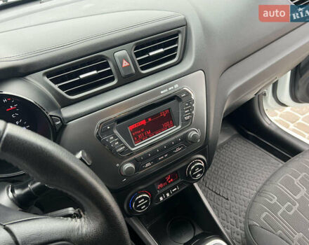 Кіа Ріо, об'ємом двигуна 1.59 л та пробігом 42 тис. км за 9600 $, фото 40 на Automoto.ua