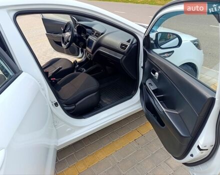 Кіа Ріо, об'ємом двигуна 1.4 л та пробігом 99 тис. км за 6500 $, фото 12 на Automoto.ua