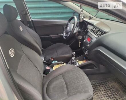 Киа Рио 2012 в Полтаве на Automoto.ua Киа Рио, объемом двигателя 1.6 л и пробегом 230 тыс. км за 8000 $, фото 6 на Automoto.ua