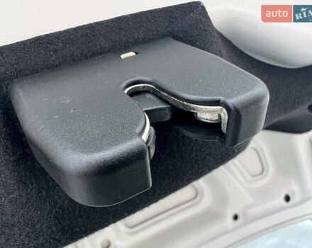 Кіа Ріо, об'ємом двигуна 1.59 л та пробігом 42 тис. км за 9600 $, фото 13 на Automoto.ua