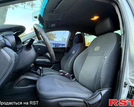 Киа Рио, объемом двигателя 1.6 л и пробегом 254 тыс. км за 8499 $, фото 7 на Automoto.ua