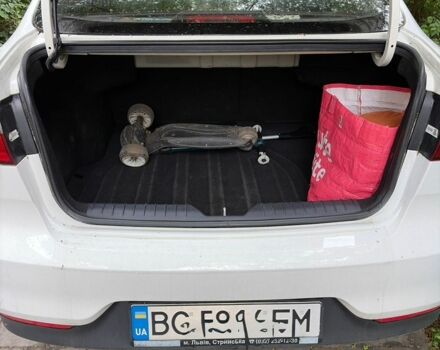 Киа Рио, объемом двигателя 1.4 л и пробегом 201 тыс. км за 10500 $, фото 11 на Automoto.ua