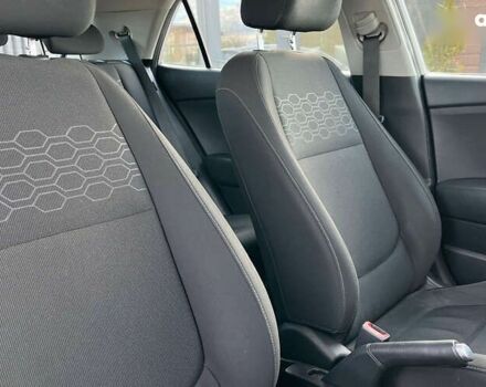 Киа Рио, объемом двигателя 1.4 л и пробегом 148 тыс. км за 8799 $, фото 24 на Automoto.ua