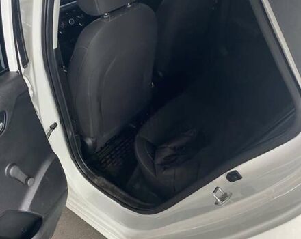 Кіа Ріо, об'ємом двигуна 1.59 л та пробігом 100 тис. км за 10000 $, фото 2 на Automoto.ua