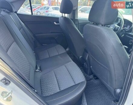 Киа Рио, объемом двигателя 1.6 л и пробегом 180 тыс. км за 10500 $, фото 23 на Automoto.ua