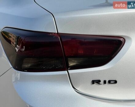 Киа Рио, объемом двигателя 1.6 л и пробегом 180 тыс. км за 10500 $, фото 13 на Automoto.ua