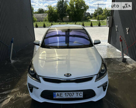 Киа Рио, объемом двигателя 1.59 л и пробегом 93 тыс. км за 16000 $, фото 5 на Automoto.ua