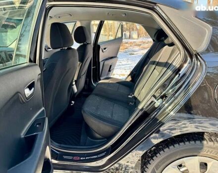 Кіа Ріо, об'ємом двигуна 1.6 л та пробігом 80 тис. км за 12400 $, фото 17 на Automoto.ua