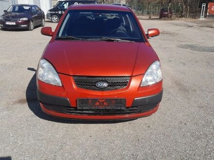 Киа Рио, объемом двигателя 0 л и пробегом 214 тыс. км за 2150 $, фото 1 на Automoto.ua