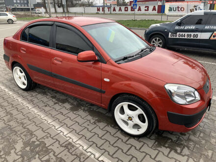 Киа Рио, объемом двигателя 1.5 л и пробегом 201 тыс. км за 5100 $, фото 1 на Automoto.ua