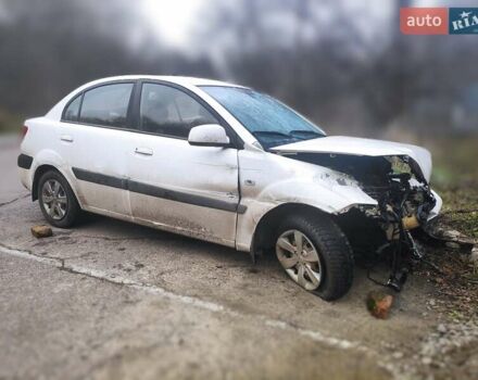 Кіа Ріо, об'ємом двигуна 1.4 л та пробігом 310 тис. км за 700 $, фото 1 на Automoto.ua