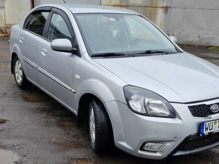Киа Рио, объемом двигателя 1.4 л и пробегом 102 тыс. км за 1950 $, фото 1 на Automoto.ua