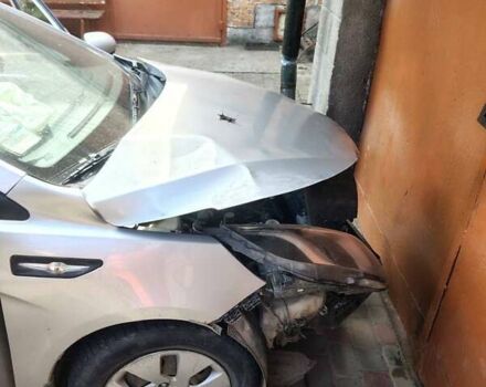 Киа Рио, объемом двигателя 1.4 л и пробегом 130 тыс. км за 2500 $, фото 1 на Automoto.ua