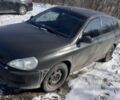 Желтый Киа Рио, объемом двигателя 1.3 л и пробегом 328 тыс. км за 1600 $, фото 4 на Automoto.ua