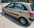 Жовтий Кіа Ріо, об'ємом двигуна 1.4 л та пробігом 221 тис. км за 4300 $, фото 2 на Automoto.ua