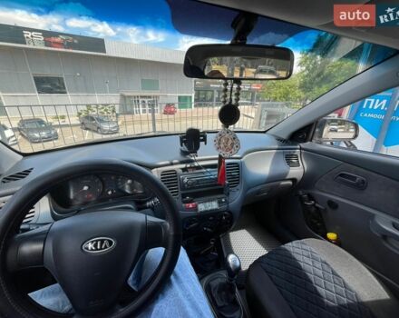 Желтый Киа Рио, объемом двигателя 1.4 л и пробегом 221 тыс. км за 4300 $, фото 9 на Automoto.ua