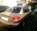 Желтый Киа Рио, объемом двигателя 1.3 л и пробегом 150 тыс. км за 3950 $, фото 3 на Automoto.ua