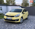 Желтый Киа Рио, объемом двигателя 1.59 л и пробегом 139 тыс. км за 9600 $, фото 2 на Automoto.ua