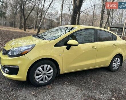 Жовтий Кіа Ріо, об'ємом двигуна 1.59 л та пробігом 140 тис. км за 8999 $, фото 3 на Automoto.ua
