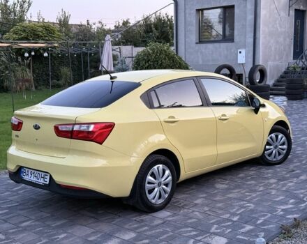 Желтый Киа Рио, объемом двигателя 1.6 л и пробегом 139 тыс. км за 9600 $, фото 3 на Automoto.ua