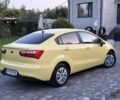 Желтый Киа Рио, объемом двигателя 1.6 л и пробегом 139 тыс. км за 9600 $, фото 3 на Automoto.ua
