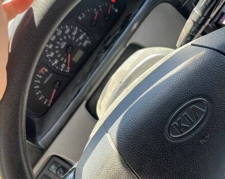 Жовтий Кіа Ріо, об'ємом двигуна 1.5 л та пробігом 150 тис. км за 1350 $, фото 5 на Automoto.ua