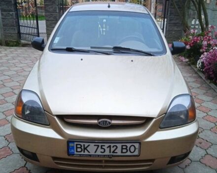 Жовтий Кіа Ріо, об'ємом двигуна 1.34 л та пробігом 214 тис. км за 2700 $, фото 8 на Automoto.ua