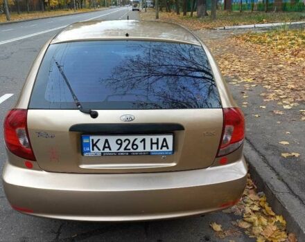 Жовтий Кіа Ріо, об'ємом двигуна 1.3 л та пробігом 156 тис. км за 2500 $, фото 4 на Automoto.ua