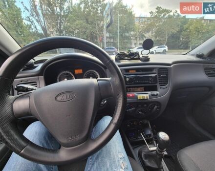 Сірий Кіа Ріо, об'ємом двигуна 1.4 л та пробігом 86 тис. км за 5300 $, фото 22 на Automoto.ua