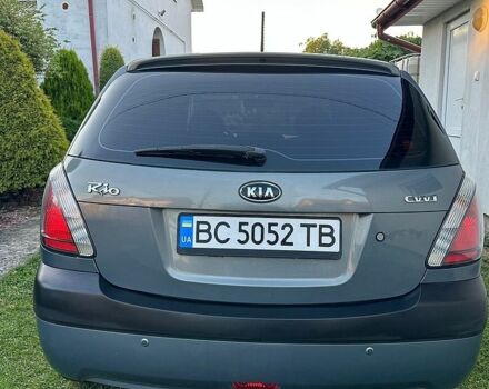 Серый Киа Рио, объемом двигателя 1.6 л и пробегом 203 тыс. км за 6499 $, фото 4 на Automoto.ua