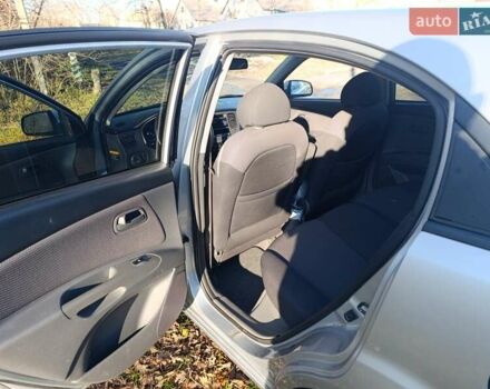 Сірий Кіа Ріо, об'ємом двигуна 1.49 л та пробігом 272 тис. км за 4500 $, фото 18 на Automoto.ua