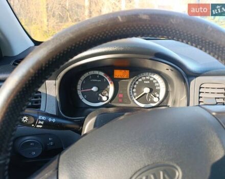 Серый Киа Рио, объемом двигателя 1.49 л и пробегом 272 тыс. км за 4500 $, фото 22 на Automoto.ua