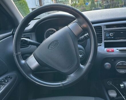 Серый Киа Рио, объемом двигателя 1.6 л и пробегом 203 тыс. км за 6499 $, фото 13 на Automoto.ua