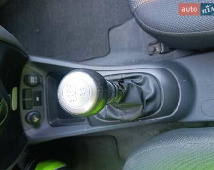 Сірий Кіа Ріо, об'ємом двигуна 1.49 л та пробігом 272 тис. км за 4500 $, фото 2 на Automoto.ua