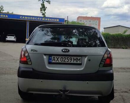 Серый Киа Рио, объемом двигателя 1.4 л и пробегом 192 тыс. км за 5000 $, фото 21 на Automoto.ua