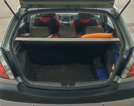 Серый Киа Рио, объемом двигателя 1.4 л и пробегом 192 тыс. км за 5000 $, фото 5 на Automoto.ua