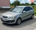 Сірий Кіа Ріо, об'ємом двигуна 1.4 л та пробігом 127 тис. км за 4800 $, фото 1 на Automoto.ua