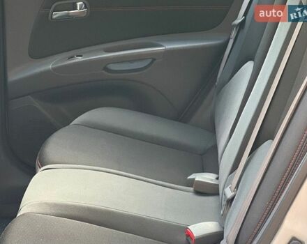 Серый Киа Рио, объемом двигателя 1.5 л и пробегом 265 тыс. км за 3999 $, фото 18 на Automoto.ua