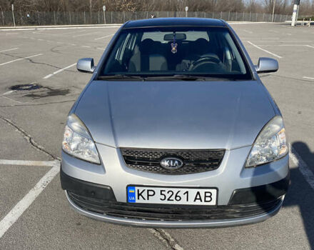 Сірий Кіа Ріо, об'ємом двигуна 1.4 л та пробігом 140 тис. км за 5100 $, фото 2 на Automoto.ua
