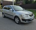 Серый Киа Рио, объемом двигателя 1.4 л и пробегом 288 тыс. км за 41000 $, фото 6 на Automoto.ua