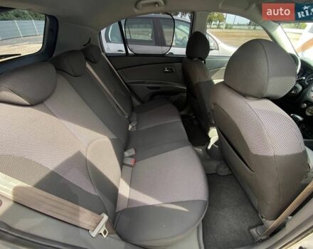 Серый Киа Рио, объемом двигателя 1.6 л и пробегом 179 тыс. км за 5999 $, фото 61 на Automoto.ua