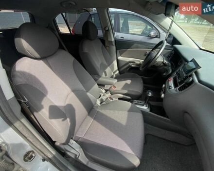 Серый Киа Рио, объемом двигателя 1.6 л и пробегом 179 тыс. км за 6499 $, фото 60 на Automoto.ua