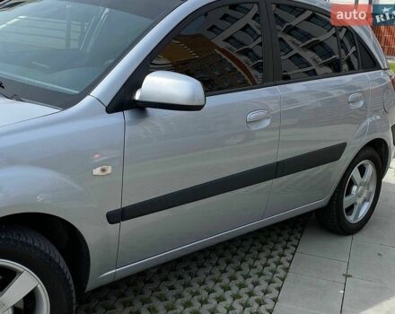 Серый Киа Рио, объемом двигателя 1.6 л и пробегом 179 тыс. км за 5999 $, фото 19 на Automoto.ua