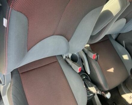 Серый Киа Рио, объемом двигателя 1.5 л и пробегом 265 тыс. км за 4499 $, фото 21 на Automoto.ua