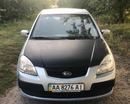 Сірий Кіа Ріо, об'ємом двигуна 0 л та пробігом 150 тис. км за 2000 $, фото 2 на Automoto.ua