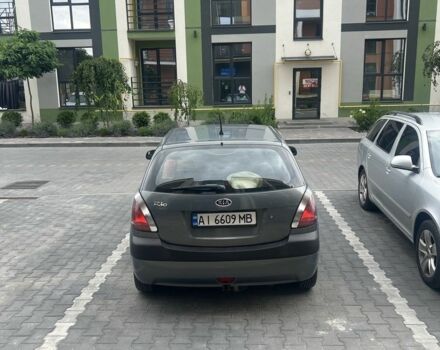 Сірий Кіа Ріо, об'ємом двигуна 1.4 л та пробігом 290 тис. км за 4508 $, фото 3 на Automoto.ua