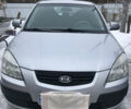 Серый Киа Рио, объемом двигателя 1.4 л и пробегом 260 тыс. км за 5500 $, фото 1 на Automoto.ua